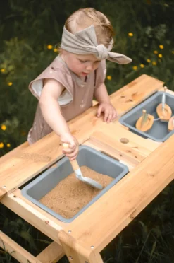 Kindersitzgruppe Matschtisch